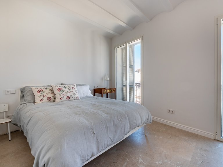 Villa for Sale in Molinar & Portixol, Balearic Islands 25