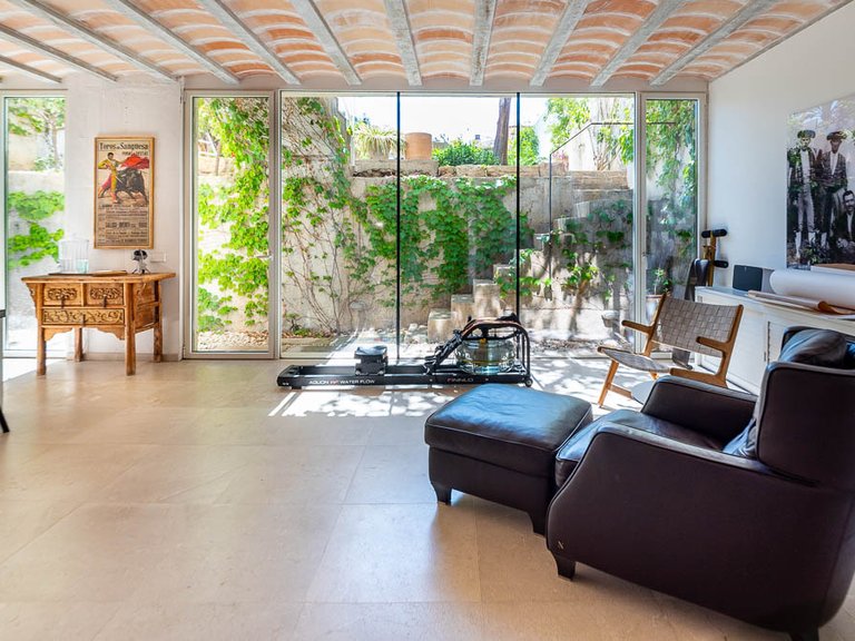 Villa for Sale in Molinar & Portixol, Balearic Islands 3