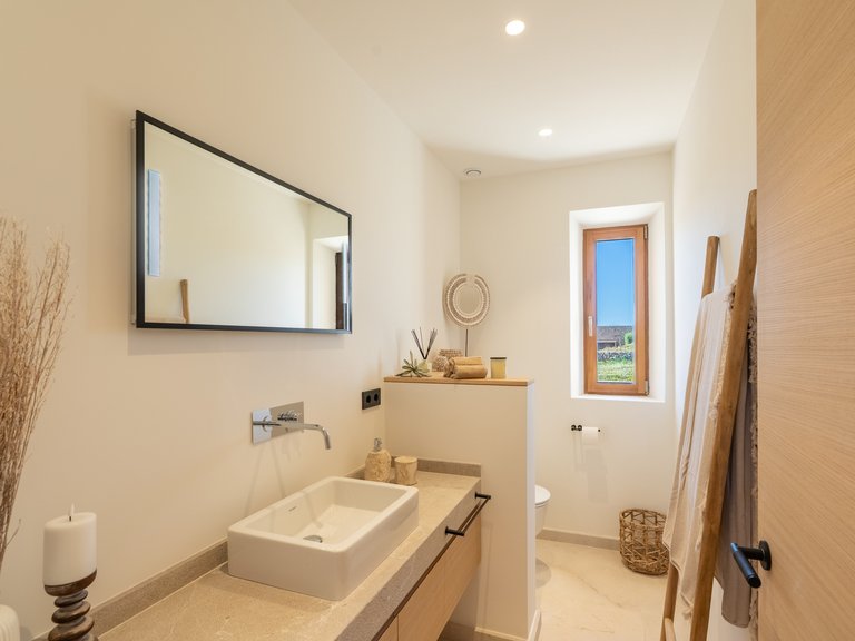Country House for Sale in Llombards, Balearic Islands 34