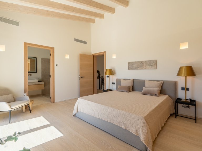 Country House for Sale in Llombards, Balearic Islands 33