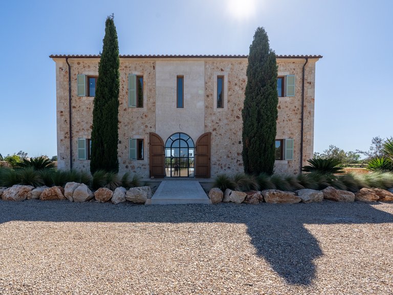 Country House for Sale in Llombards, Balearic Islands 12