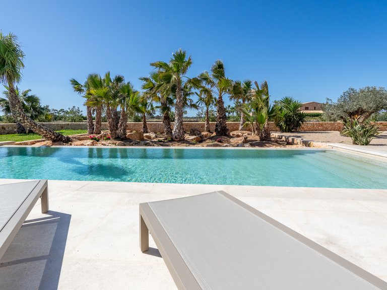 Country House for Sale in Llombards, Balearic Islands 6