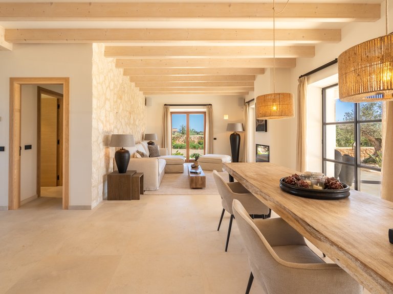 Country House for Sale in Llombards, Balearic Islands 18