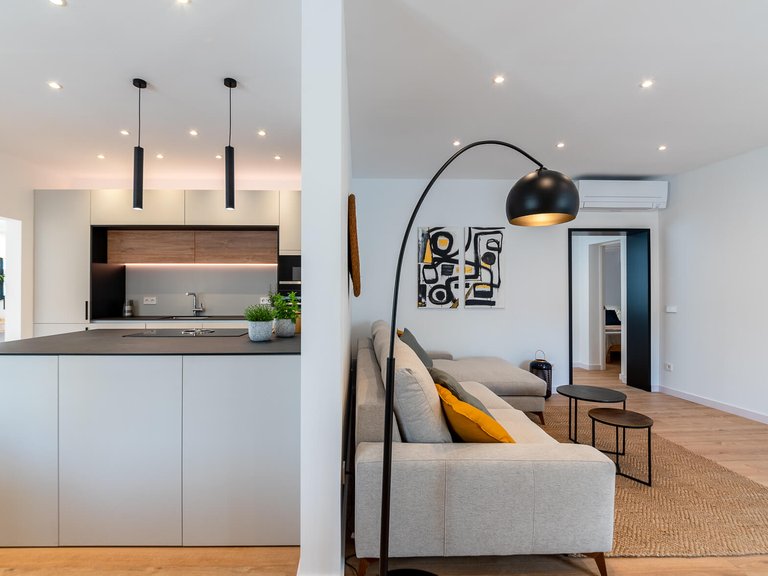 Apartment for Rent in El Terreno, Balearic Islands 5