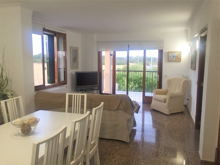 Villa for Sale in S'estanyol De Migjorn, Balearic Islands 1