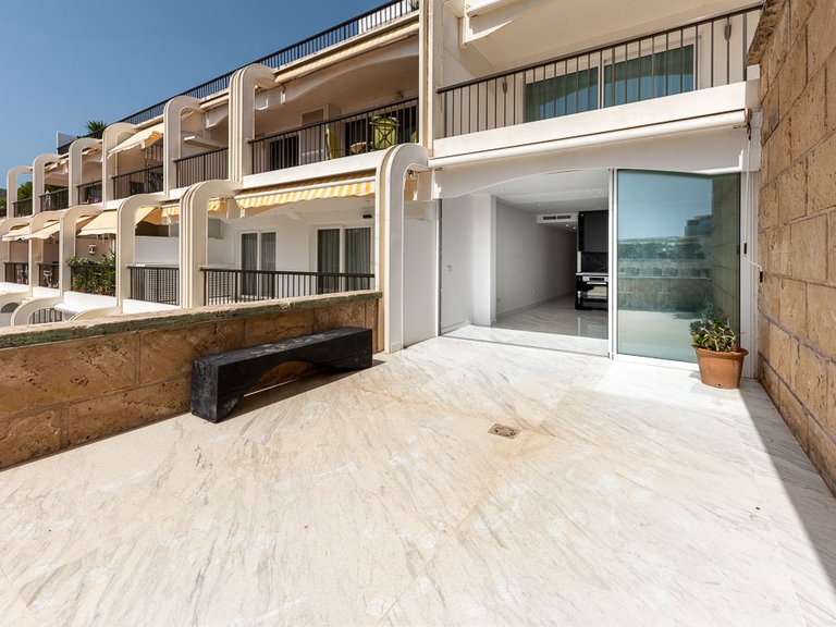 Apartment for Sale in Puerto Portals, Balearic Islands 8