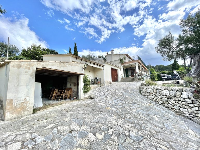 Villa for Sale in Galilea, Balearic Islands 3