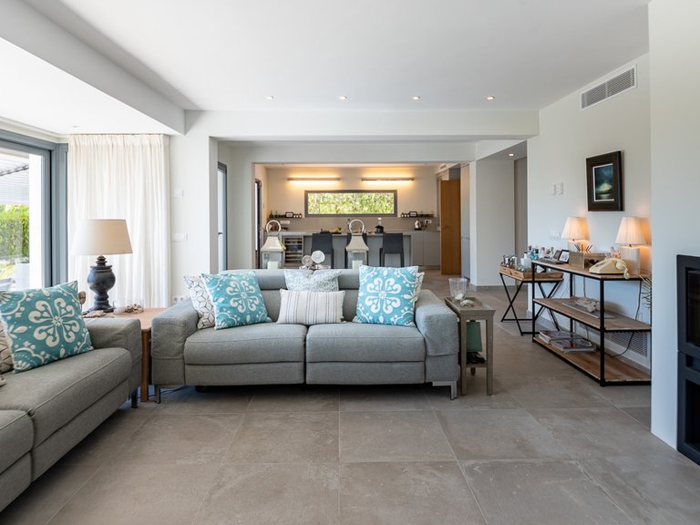 Villa for Sale in Santa Ponsa, Balearic Islands 8
