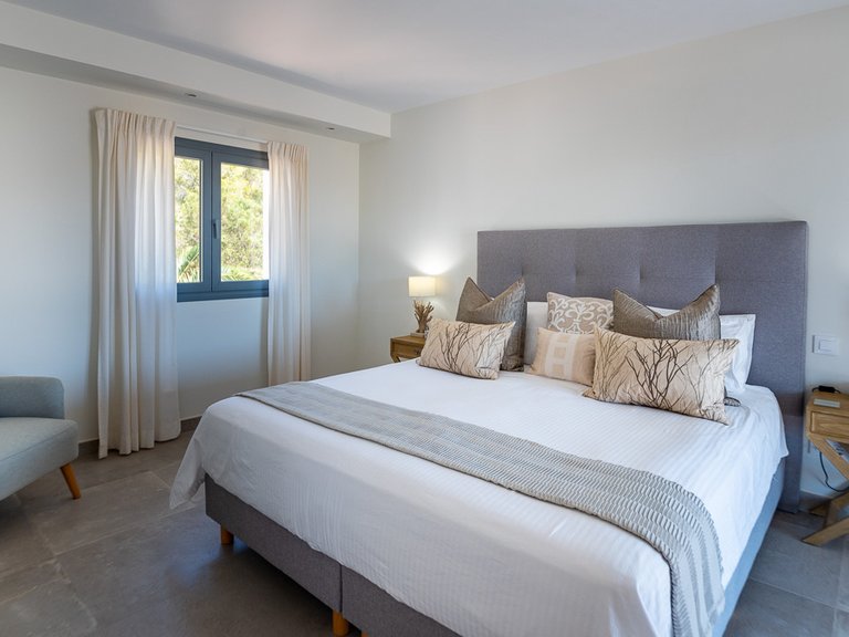 Villa for Sale in Santa Ponsa, Balearic Islands 14