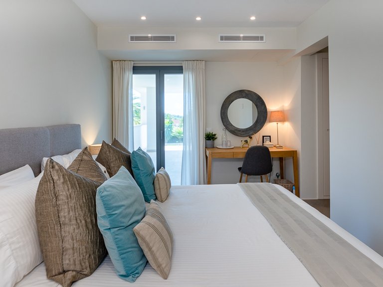 Villa for Sale in Santa Ponsa, Balearic Islands 18