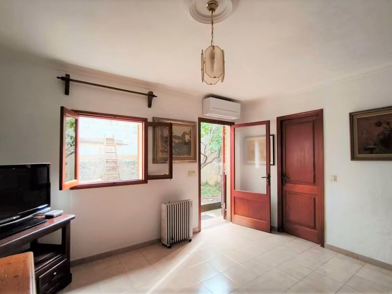 Town House for Sale in Pollensa, Balearic Islands 6