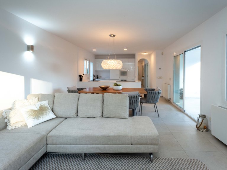 Villa for Sale in Paguera, Balearic Islands 10