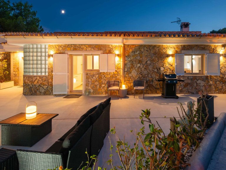 Villa for Sale in Paguera, Balearic Islands 7