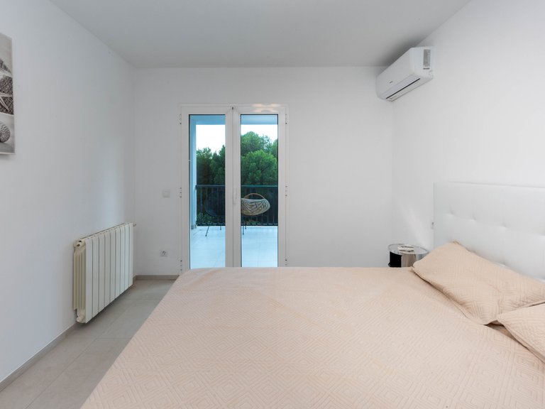 Villa for Sale in Paguera, Balearic Islands 18