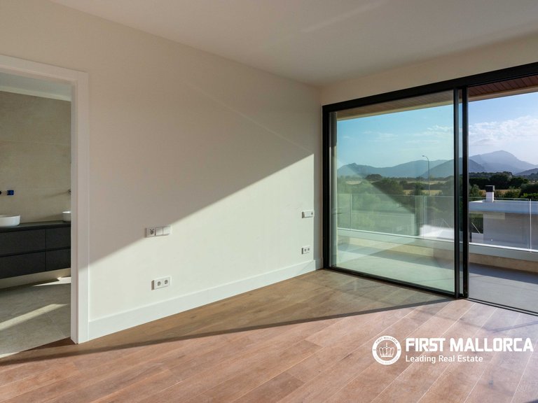 Villa for Sale in Puerto De Pollensa, Balearic Islands 16