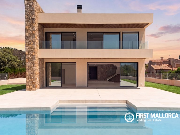 Villa for Sale in Puerto De Pollensa, Balearic Islands 33