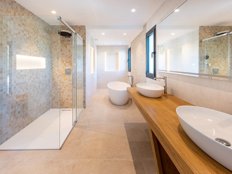 Villa for Sale in Santa Ponsa, Balearic Islands 12