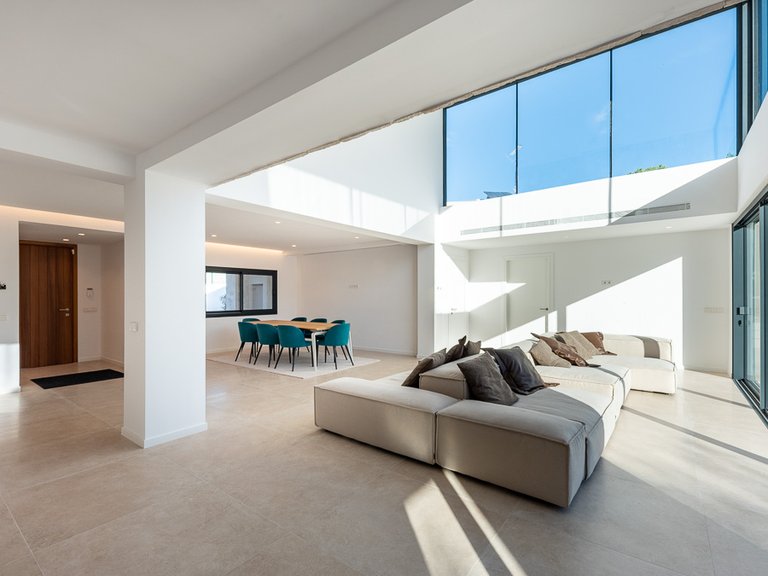 Villa for Sale in Santa Ponsa, Balearic Islands 3