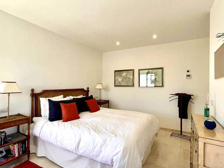 Apartment for Rent in Bonanova & Son Armadans, Balearic Islands 8