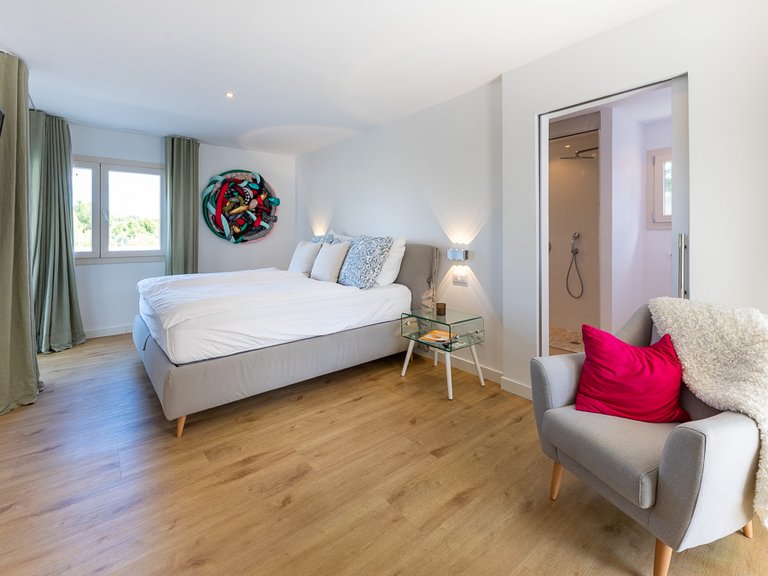 Villa for Sale in Santa Ponsa, Balearic Islands 23