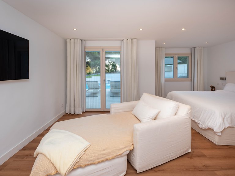 Villa for Sale in Santa Ponsa, Balearic Islands 22