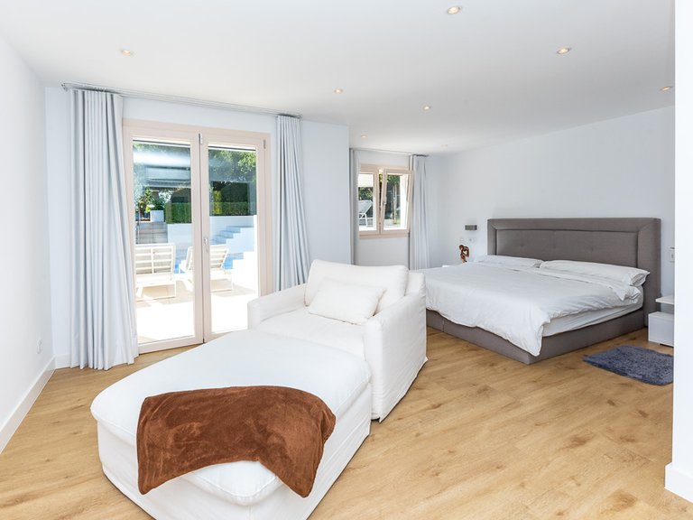 Villa for Sale in Santa Ponsa, Balearic Islands 21