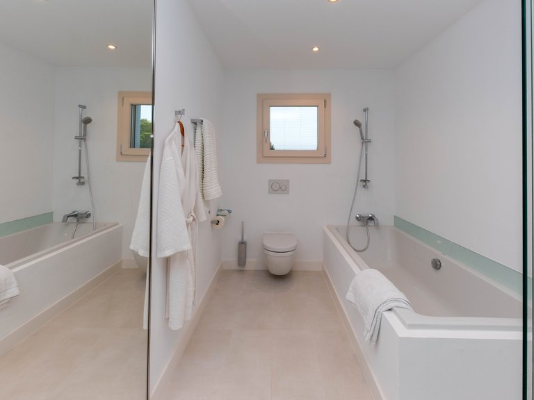 Villa for Sale in Santa Ponsa, Balearic Islands 41