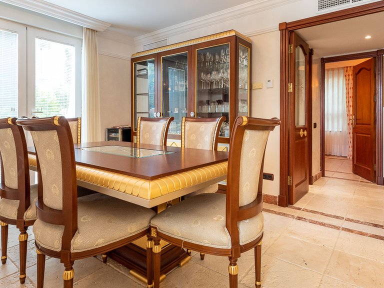 Apartment for Sale in Illetes, Balearic Islands 6