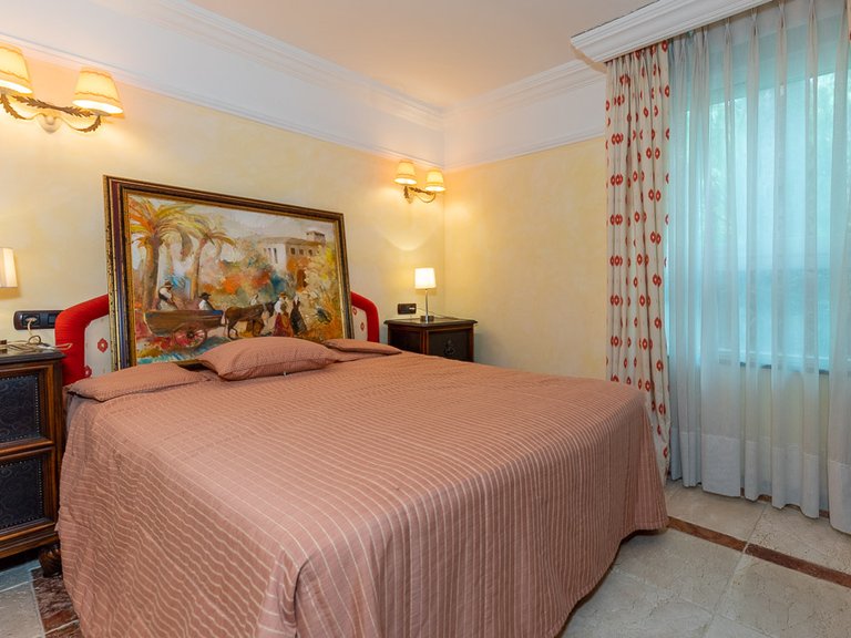 Apartment for Sale in Illetes, Balearic Islands 11