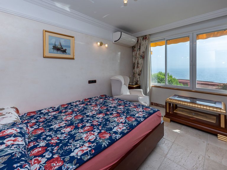 Apartment for Sale in Illetes, Balearic Islands 8