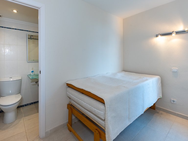 Apartment for Sale in Illetes, Balearic Islands 7