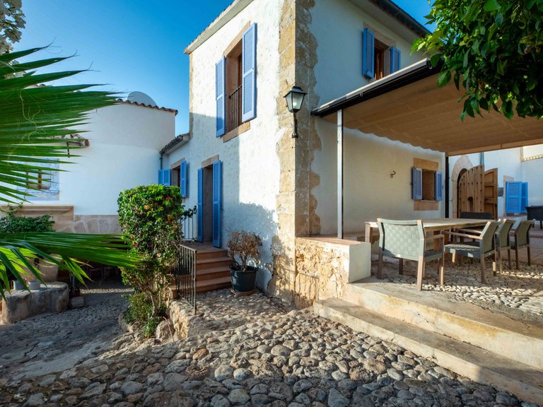 Villa for Sale in Bonanova & Son Armadans, Balearic Islands 11