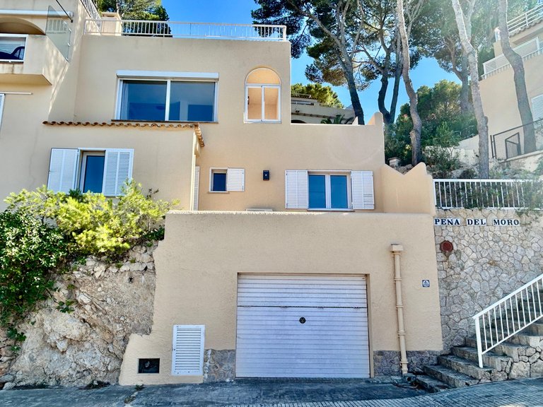 Villa for Sale in Santa Ponsa, Balearic Islands 26