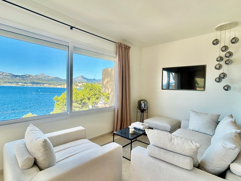 Villa for Sale in Santa Ponsa, Balearic Islands 3