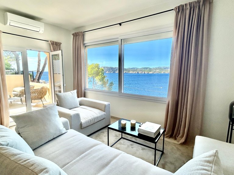 Villa for Sale in Santa Ponsa, Balearic Islands 2