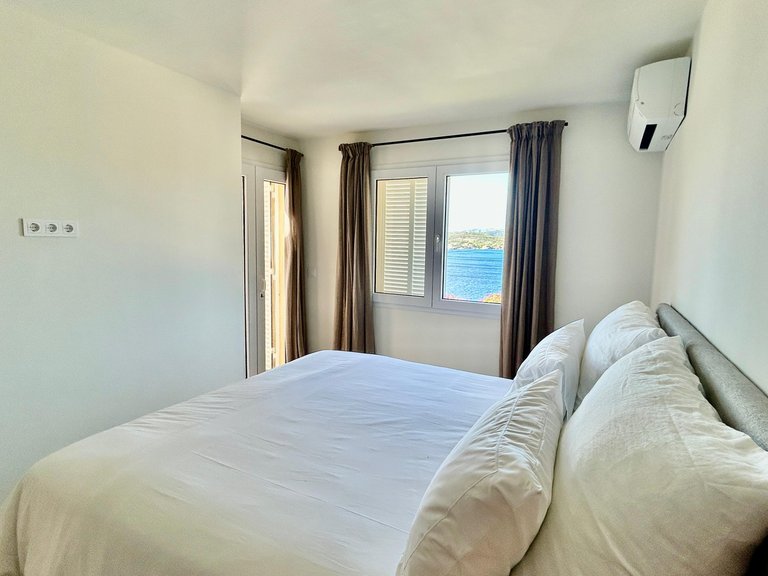 Villa for Sale in Santa Ponsa, Balearic Islands 18