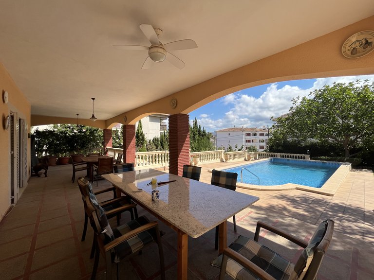 Villa for Sale in Santa Ponsa, Balearic Islands 2