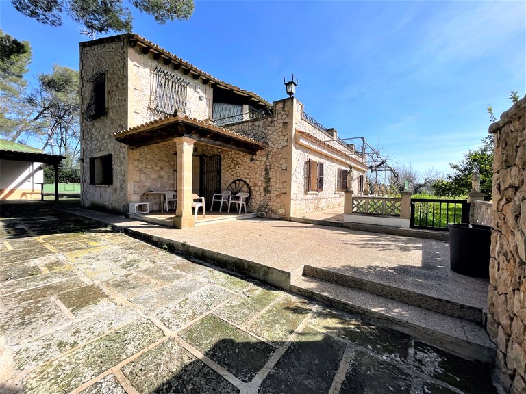 Country House for Sale in Palma De Mallorca, Balearic Islands 1