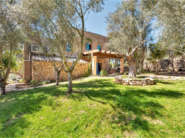 Country House for Sale in Porreres, Balearic Islands 17