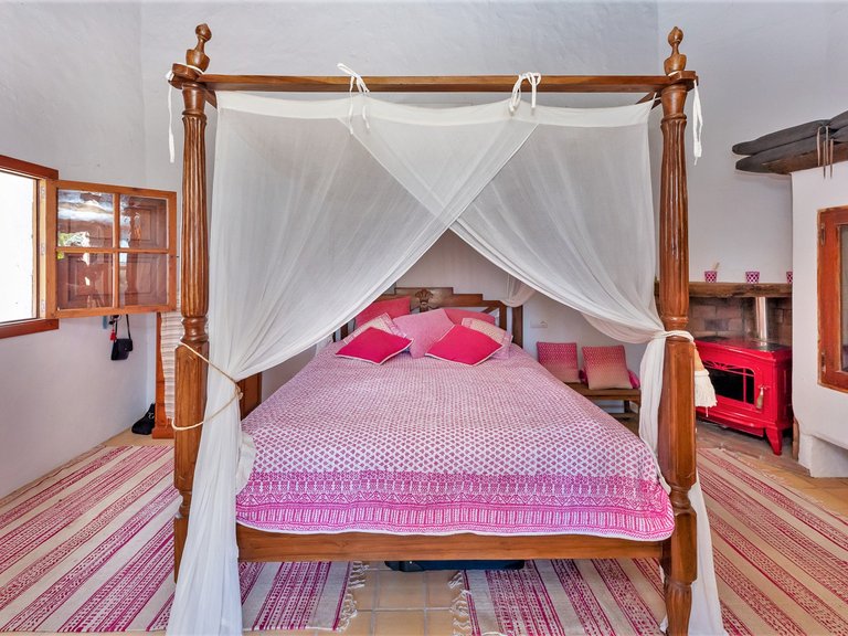 Country House for Sale in Porreres, Balearic Islands 10