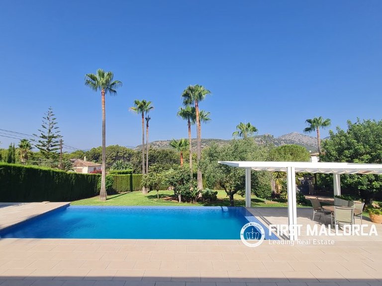 Villa for Rent in Bunyola, Balearic Islands 1