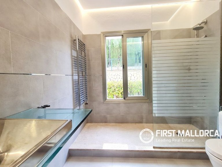 Villa for Rent in Bunyola, Balearic Islands 13