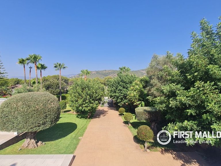 Villa for Rent in Bunyola, Balearic Islands 25