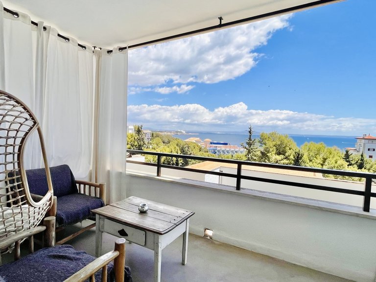 Apartment for Rent in Illetes, Balearic Islands 1