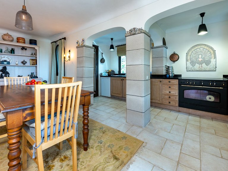 Villa for Sale in Galilea, Balearic Islands 13