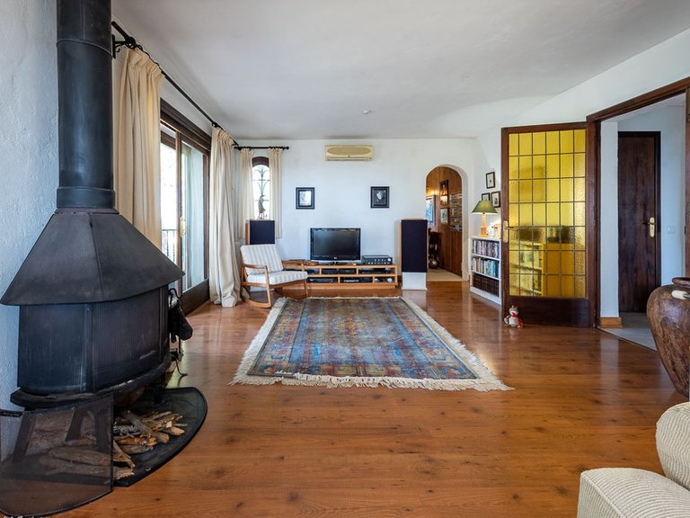 Villa for Sale in Galilea, Balearic Islands 11