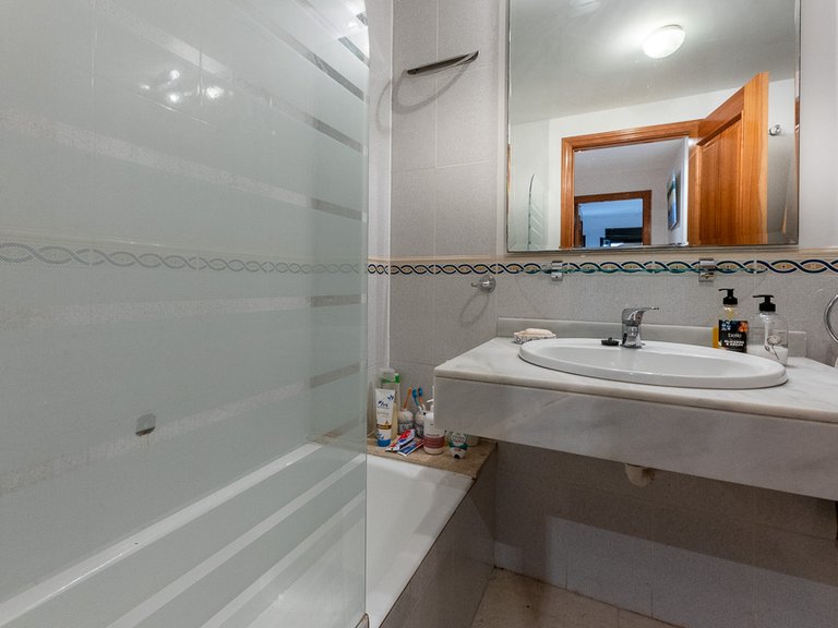 Apartment for Rent in Molinar & Portixol, Balearic Islands 13