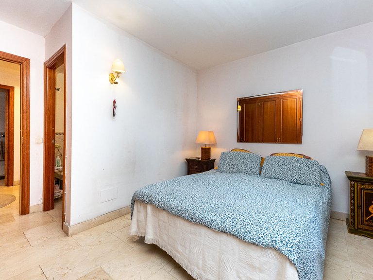 Apartment for Rent in Molinar & Portixol, Balearic Islands 11