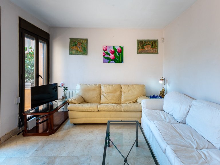 Apartment for Rent in Molinar & Portixol, Balearic Islands 9