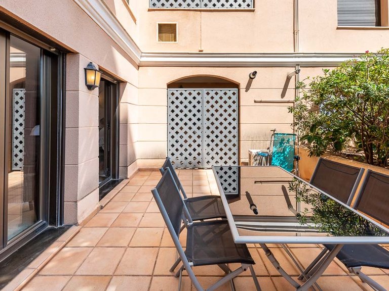 Apartment for Rent in Molinar & Portixol, Balearic Islands 5